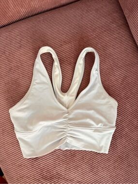 ALO Yoga Wild thing bra ivory size xs
